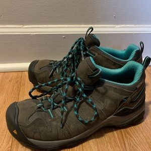Keen hiking boots